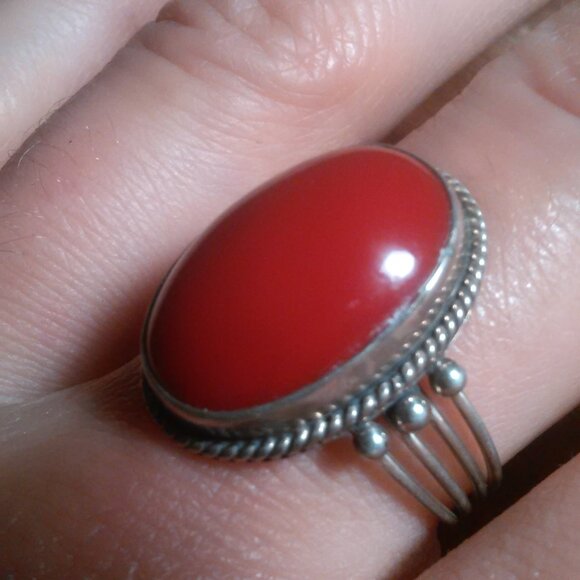 Red Coral Sterling Silver Ring (Size 9) - Picture 2 of 10